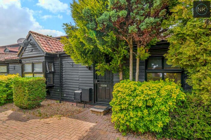 1 Bedroom Terraced House For Sale In Little Dytchleys Mews, Coxtie Green Road, Pilgrims Hatch, Brentwood, Essex, CM14