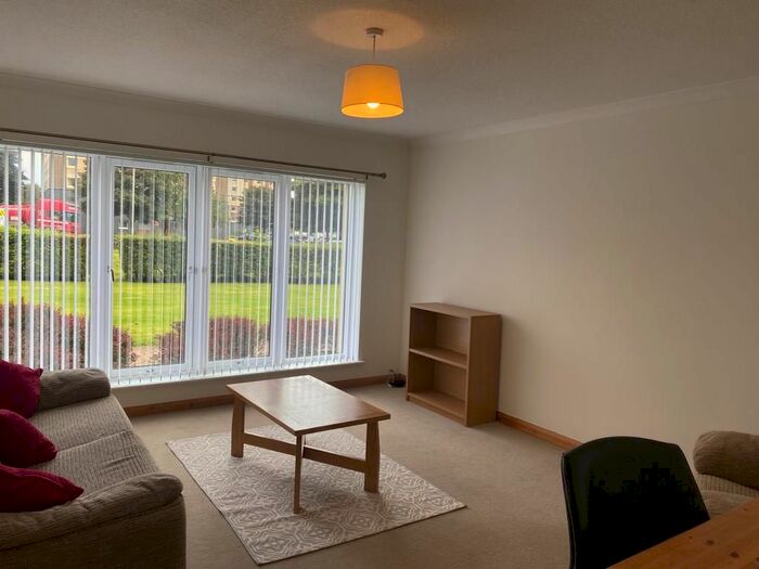 2 Bedroom Flat To Rent In Lord Hays Grove, City Centre, Aberdeen, AB24