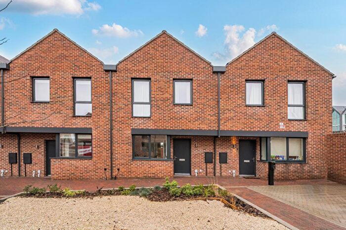 3 Bedroom Terraced House To Rent In Sanderson Street, Oxford, OX2