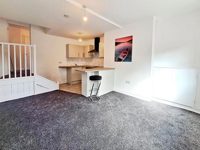 1 Bedroom Flat To Rent In Grenville Street, Stockport, Greater Manchester, SK3