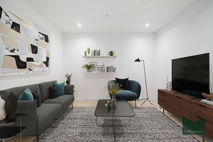 Studio To Rent In Bath Road, Chesterfield House, SL1