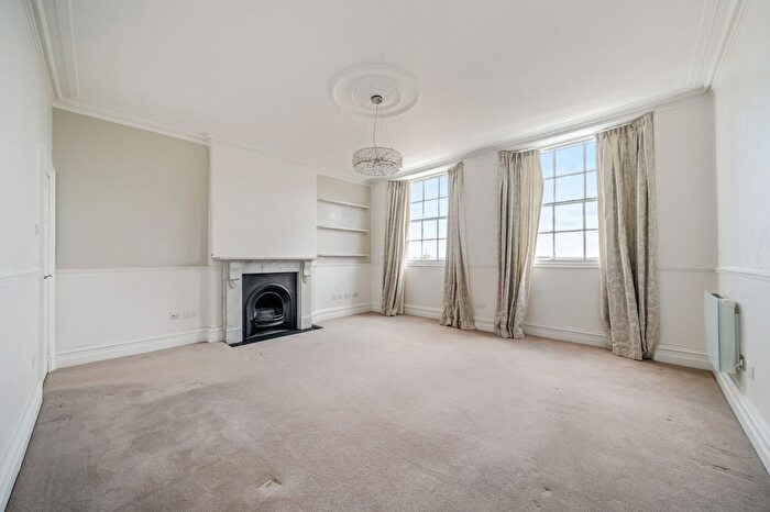 2 Bedroom Flat For Sale In Charlotte Street, Bristol, BS1