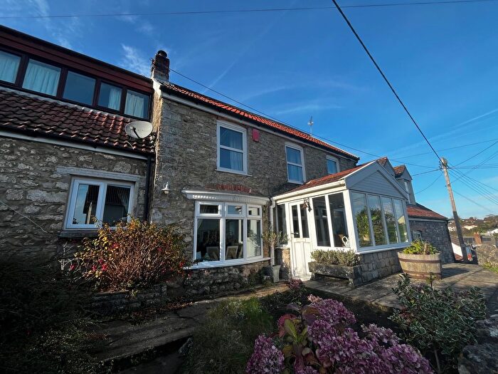 4 Bedroom Semi-Detached House To Rent In Felton Street, Bristol, BS40