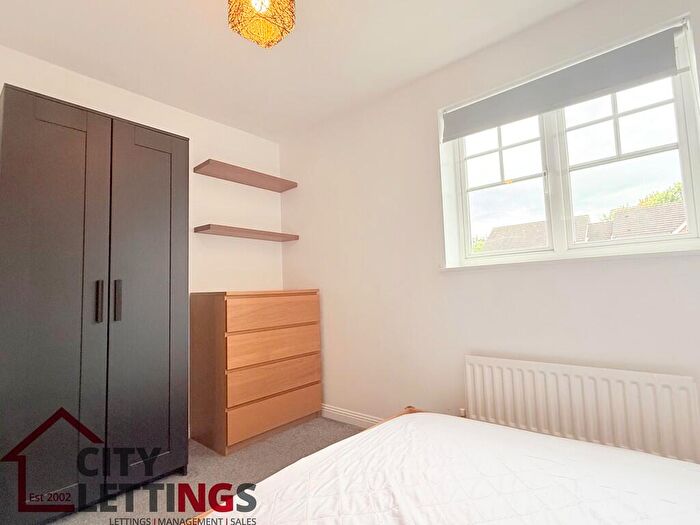 2 Bedroom Apartment To Rent In Tudor Court, Arboretum, NG7