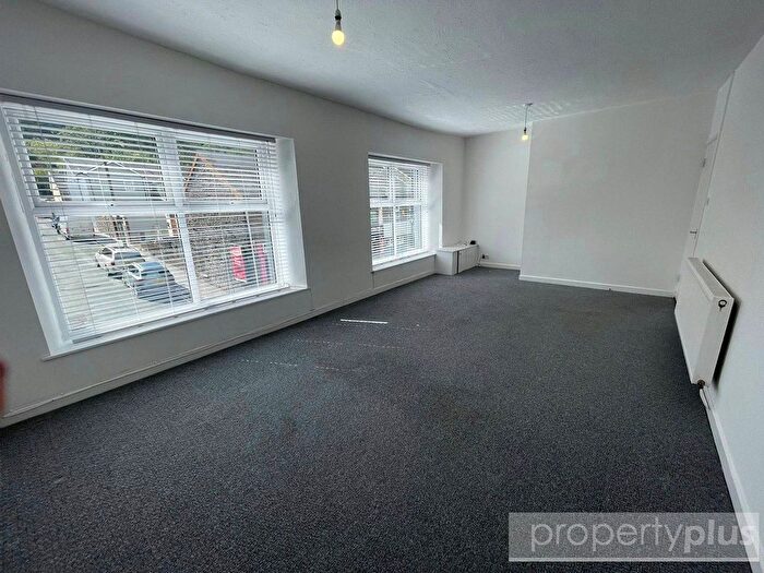 2 Bedroom Flat To Rent In High Street, High Street, Ferndale, Ferndale, CF43