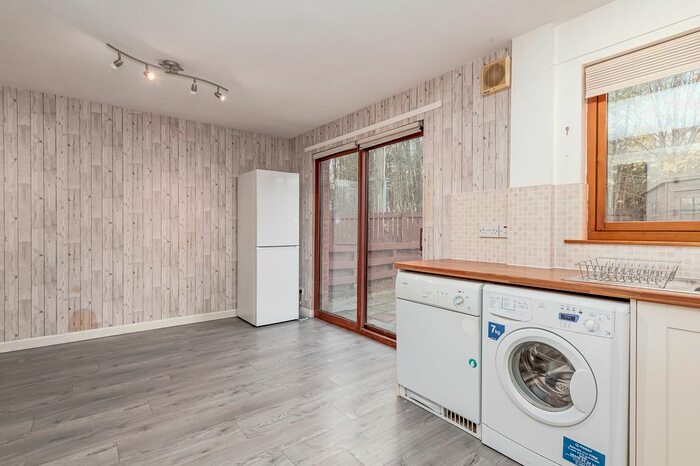 3 Bedroom End Of Terrace House For Sale In Alexander Mcleod Place, Fallin FK7