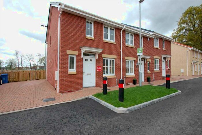 2 Bedroom End Of Terrace House To Rent In John Ogilvie Crescent, St John Park, Hamilton, ML3