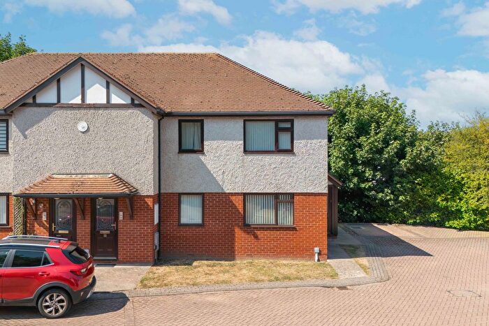 2 Bedroom Flat For Sale In Rhos On Sea, Colwyn Bay, LL28