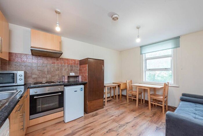 1 Bedroom Flat To Rent In Kilburn, Kilburn, London, NW6