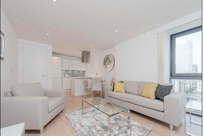 2 Bedroom Apartment For Sale In Horizon Building, Hertsmere Road, Tower Hamlets, London, E14