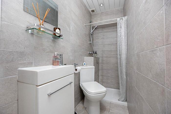 1 Bedroom Flat For Sale In Clarkston Road, Muirend, G44
