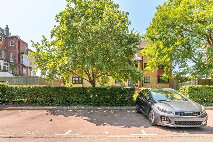 1 Bedroom Flat For Sale In Keepers Court, South Croydon, CR2