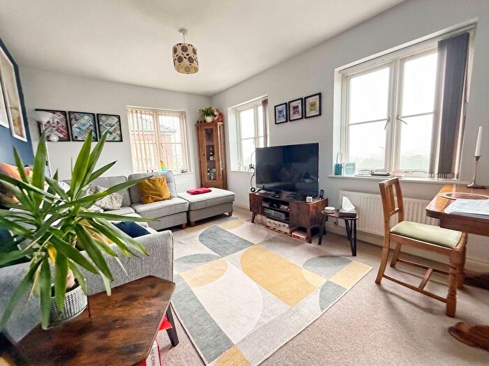 2 Bedroom Flat For Sale In Meadow Bank, Llandarcy, SA10