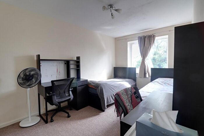 3 Bedroom House For Sale In Brighton Way, Stevenage, Hertfordshire, SG1