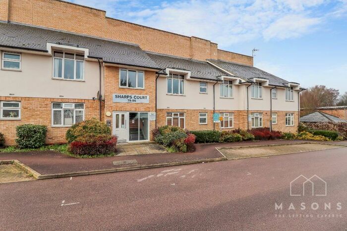 2 Bedroom Flat To Rent In Cooks Way, Hitchin, SG4