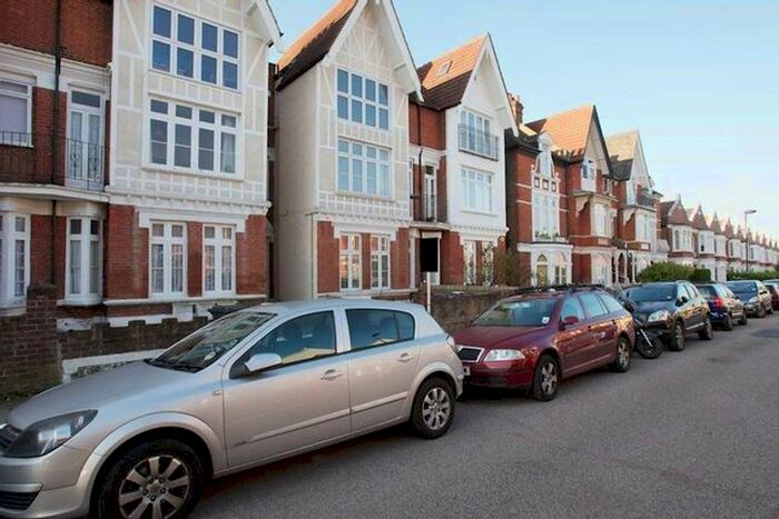 1 Bedroom Flat To Rent In Sternhold Avenue, Streatham Hill, London, SW2