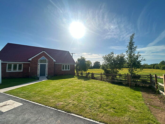 2 Bedroom Detached Bungalow For Sale In Meadow View, Mayfield Farm, Henley-In-Arden, B95