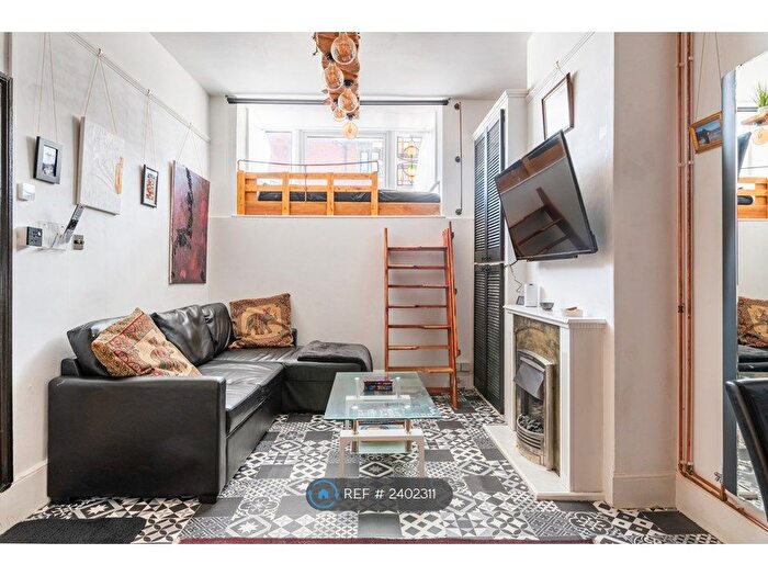 1 Bedroom Flat To Rent In Upper North Street, Brighton, BN1