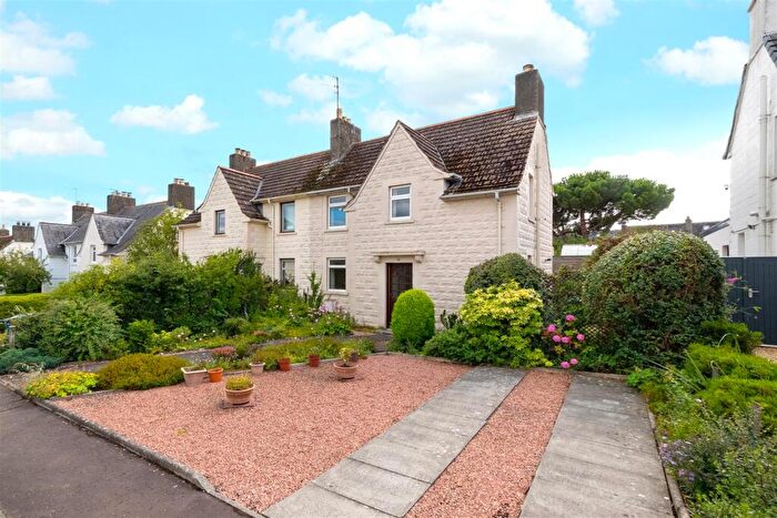 3 Bedroom Semi-Detached House For Sale In , Sloan Street, St. Andrews, KY16