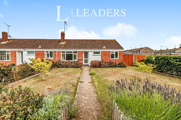 2 Bedroom Bungalow To Rent In Galsworthy Road, Goring-by-sea, BN12
