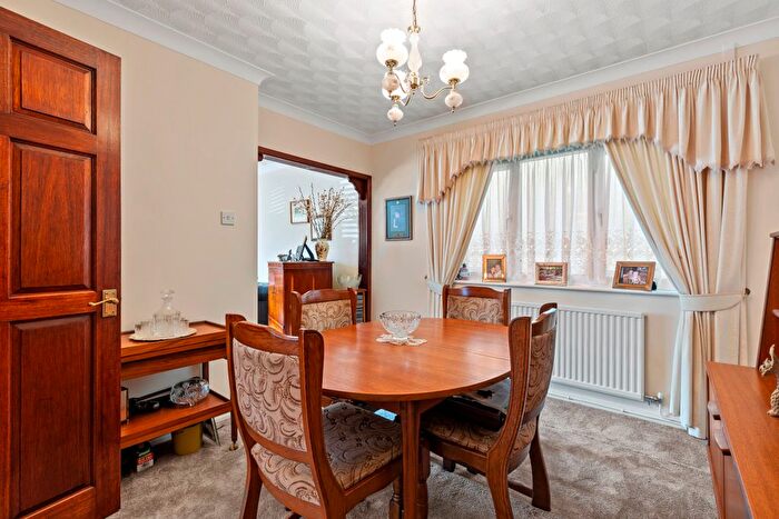 4 Bedroom Detached House For Sale In Newton Road, Newton, Swansea, SA3