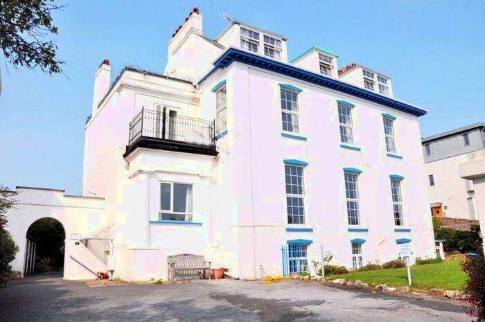 2 Bedroom Flat To Rent In Trefusis Terrace, Exmouth, EX8