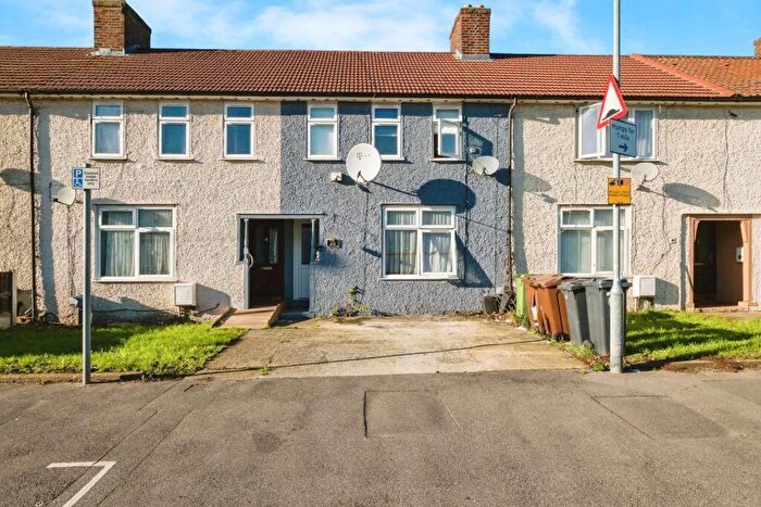 2 Bedroom Terraced House For Sale In Spurling Road, Dagenham, Essex, RM9