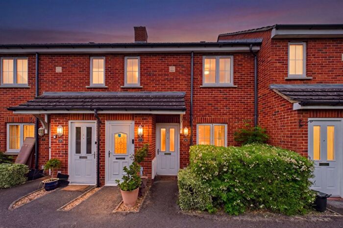 1 Bedroom Flat For Sale In Barley Gardens, Winnersh, Wokingham, Berkshire, RG41