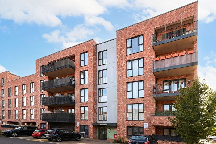 1 Bedroom Flat For Sale In Myers Court, Brentford, Greater London, TW8