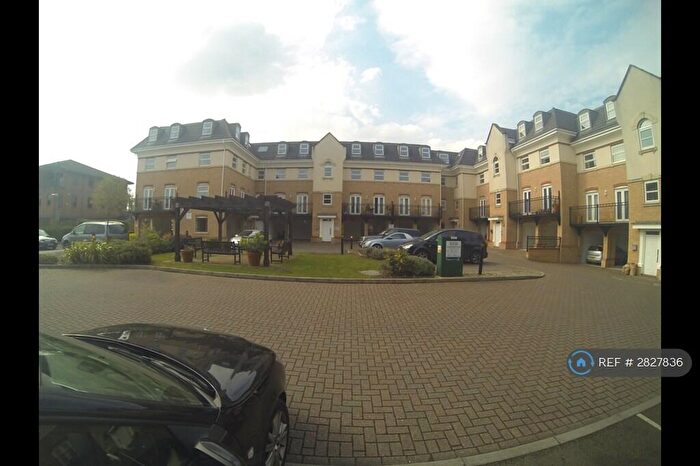 2 Bedroom Flat To Rent In Prospect Place, Old Woking, Woking, GU22