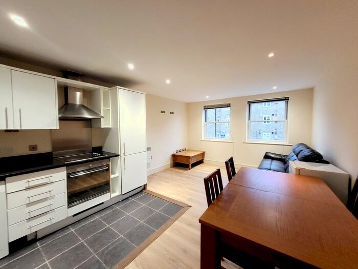 2 Bedroom Flat To Rent In Ashburnham Place, London, SE10