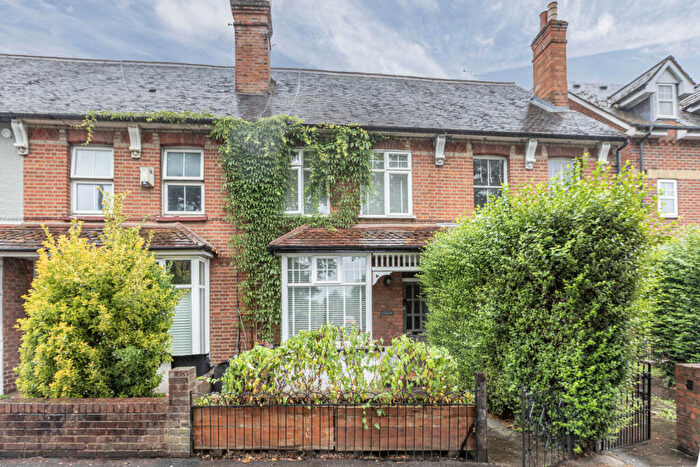 3 Bedroom Terraced House For Sale In Addlestone, Surrey, KT15