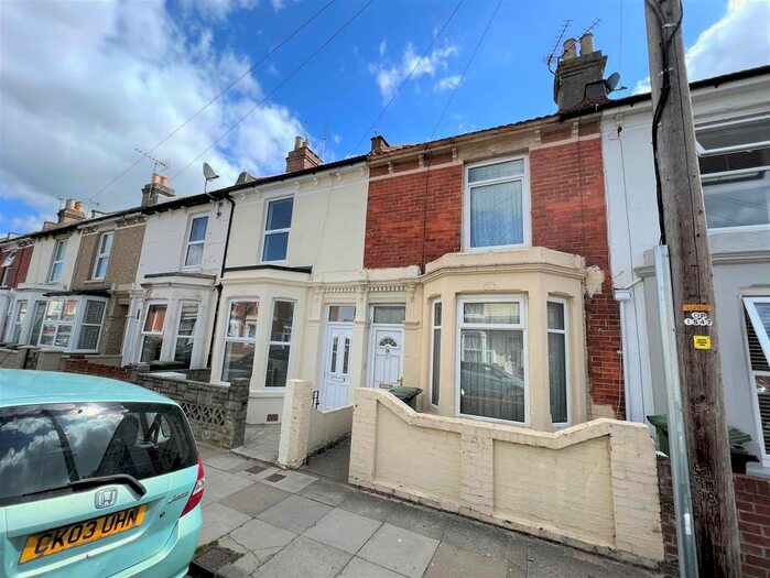 3 Bedroom Property To Rent In Byron Road, Portsmouth, PO2