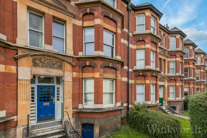 4 Bedroom Apartment To Rent In Fairlawn Mansions, New Cross Road, London, SE14