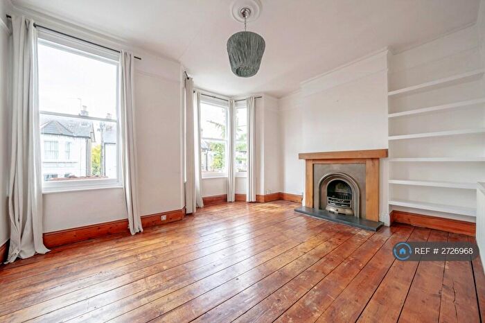 2 Bedroom Flat To Rent In Adys Road, London, SE15