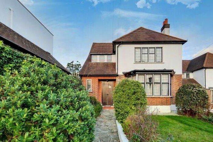3 Bedroom Detached House To Rent In Horniman Drive, London, SE23