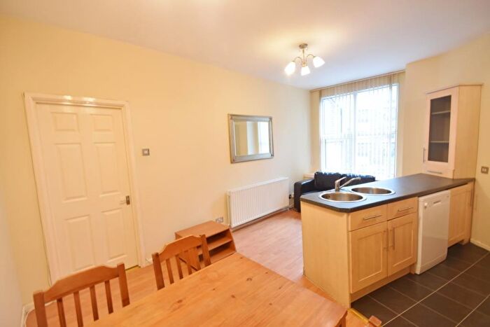 1 Bedroom Apartment To Rent In Tower House, City Centre, NE1