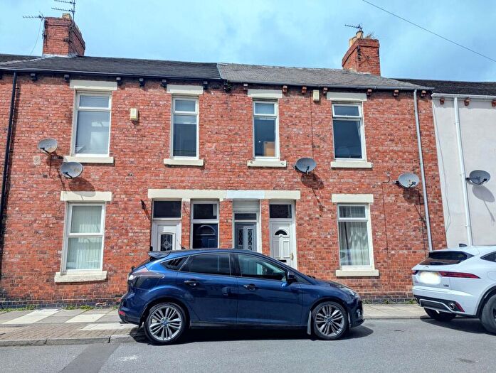 2 Bedroom Flat For Sale In Lemon Street, South Shields, NE33