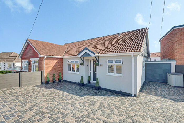2 Bedroom Semi-Detached Bungalow For Sale In Cumberland Avenue, Benfleet, SS7