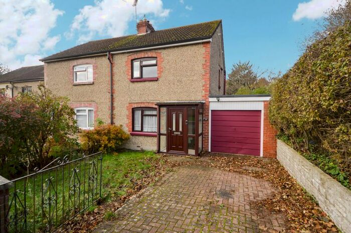 2 Bedroom Semi-Detached House To Rent In Sandy Brow, Purbrook, Waterlooville PO7