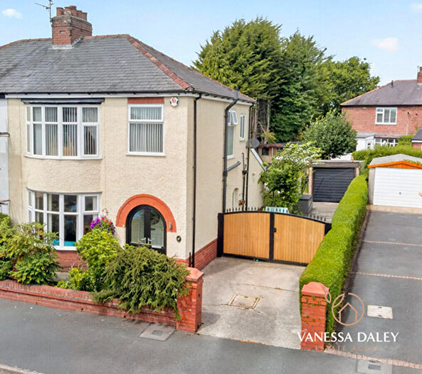 3 Bedroom Semi Detached House For Sale In Methuen Avenue, Preston, PR2