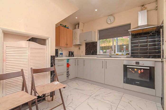 2 Bedroom End Terrace House For Sale In George Gurr Crescent, Folkestone, CT19