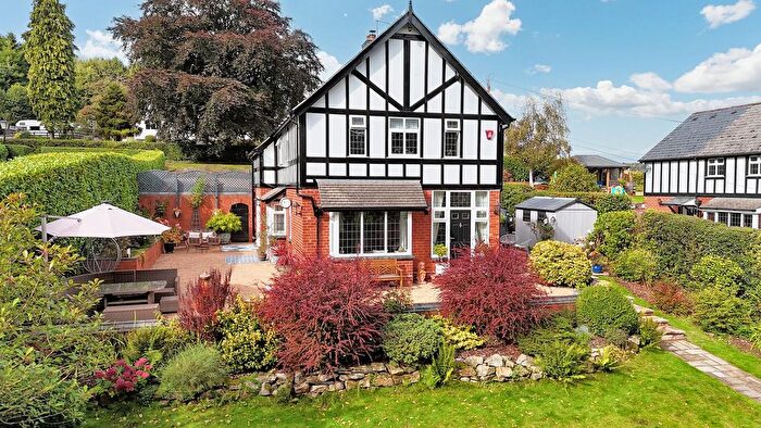 4 Bedroom Detached House For Sale In Chase Lane, Tittensor, ST12