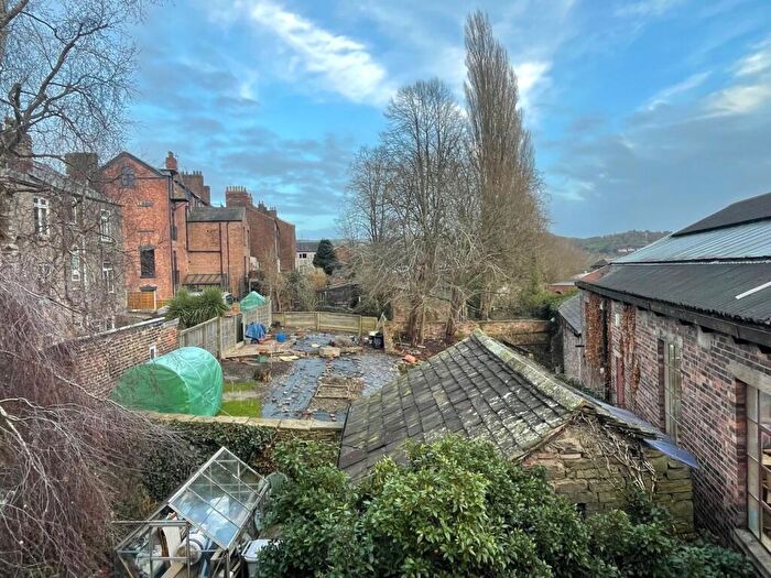 3 Bedroom End Of Terrace House For Sale In Bridge Street, Macclesfield, Cheshire, SK11