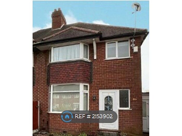 3 Bedroom Semi-Detached House To Rent In Barn Lane, Solihull, B92