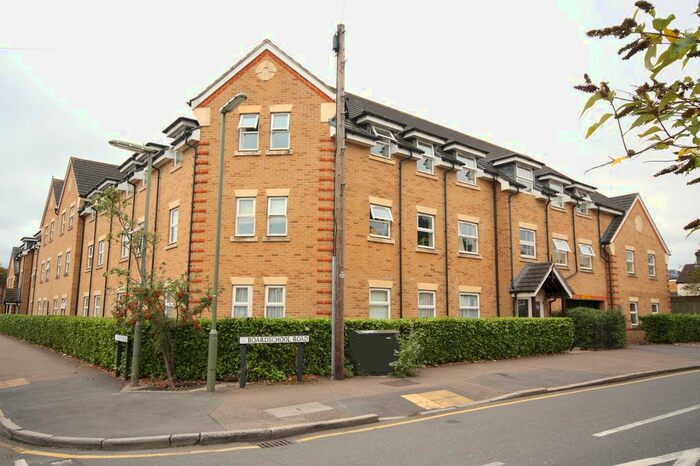 2 Bedroom Flat To Rent In North Road, Woking, GU21