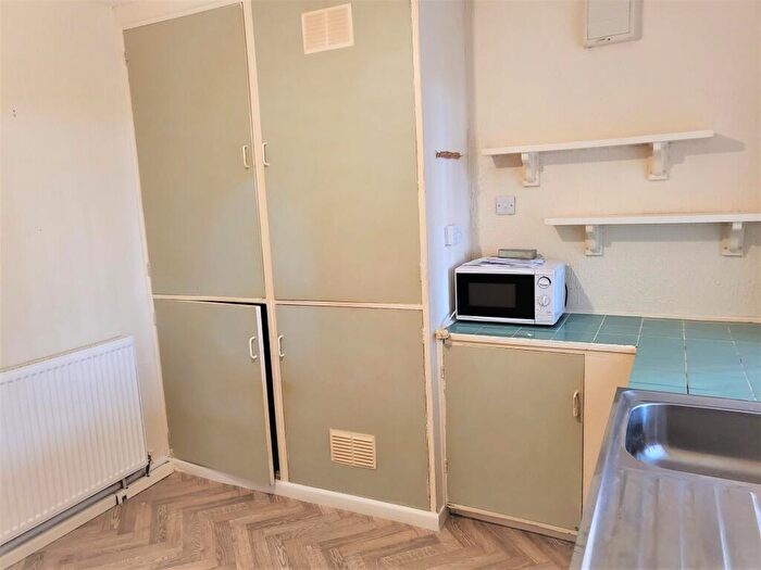 1 Bedroom Flat To Rent In St. Christophers Flats, Hall Flat Lane, Doncaster, DN4