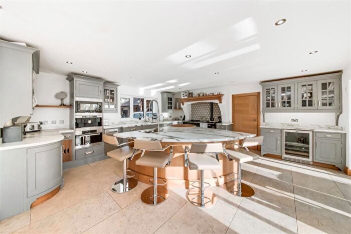 5 Bedroom Detached House For Sale In Borehamwood, Hertfordshire, WD6