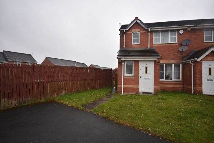 3 Bedroom End Of Terrace House To Rent In Cascade Drive, Cheetwood, M7