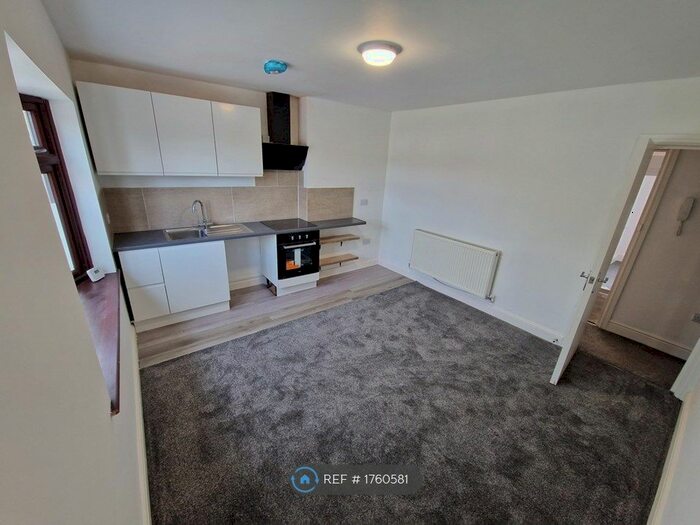 2 Bedroom Flat To Rent In Smisby Road, Ashby-De-La-Zouch, LE65